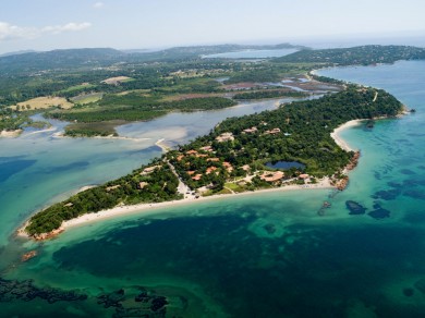 Baie St-Cyprien en Corse du Sud.